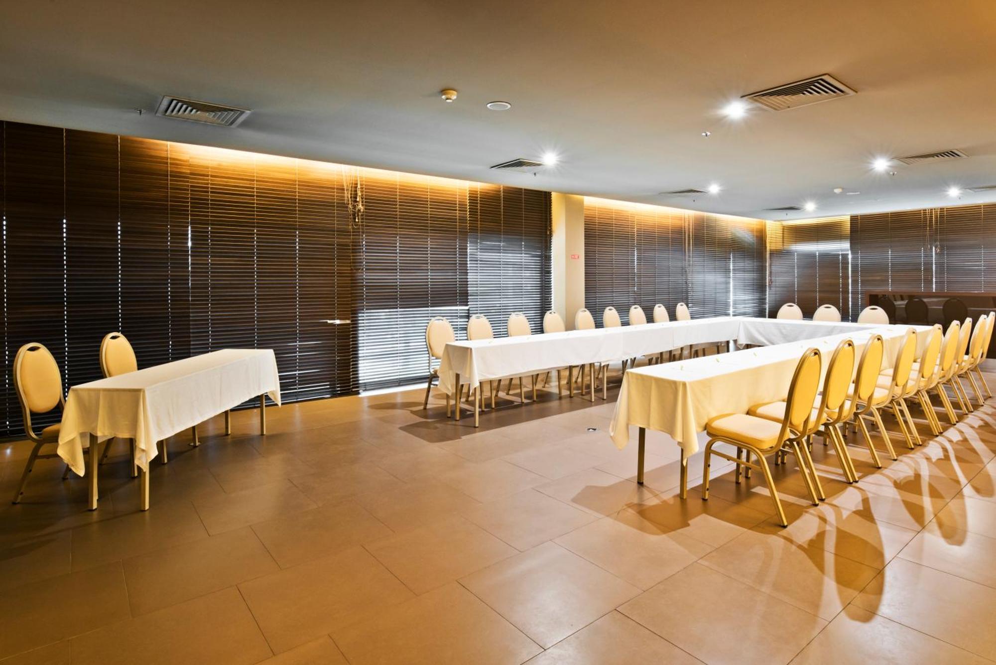 Golden Tulip Sao Joao Da Madeira Hotel Eksteriør bilde